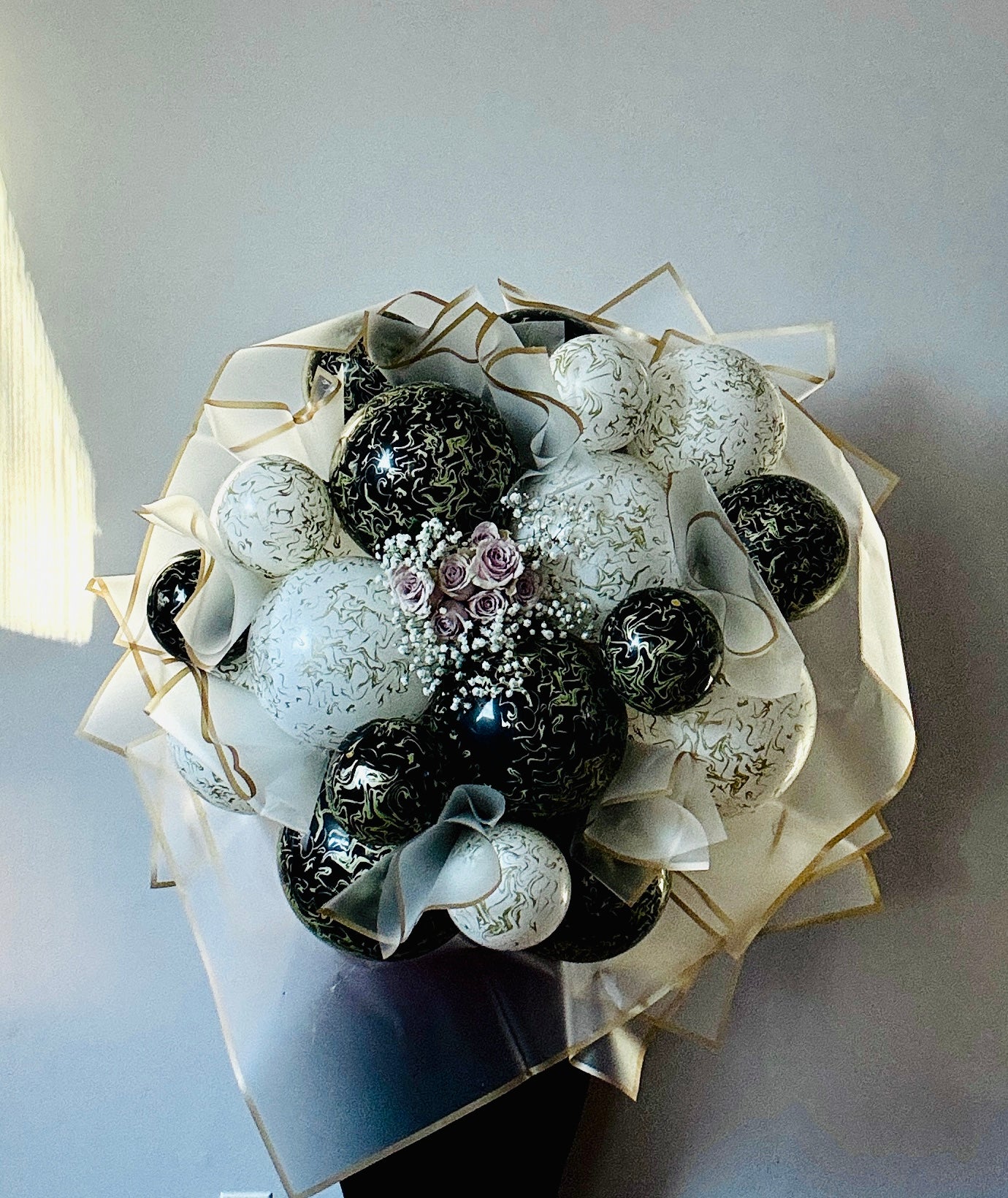 Luxury Black & White Balloon Bouquet