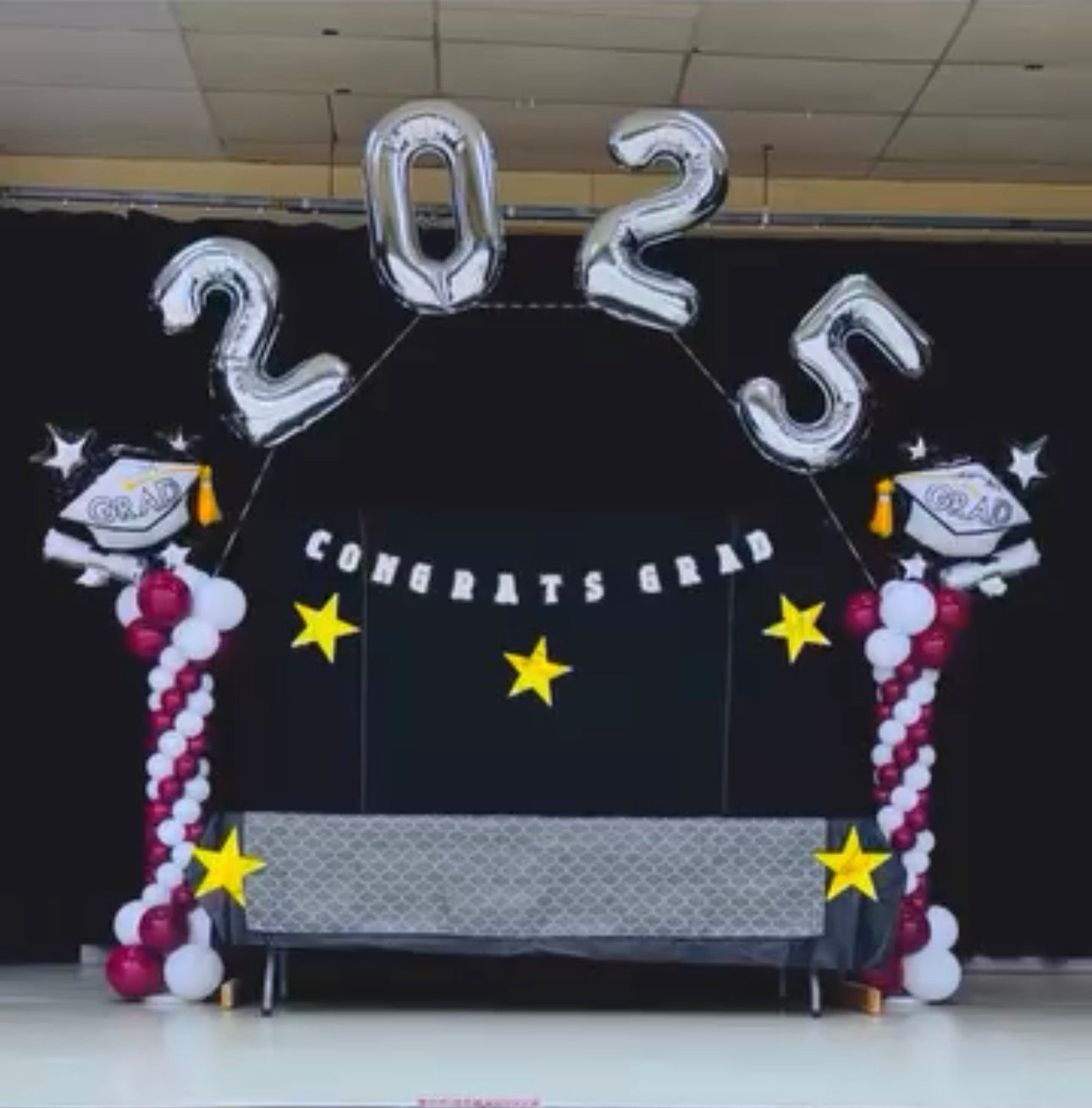 Graduation Baloons Installation