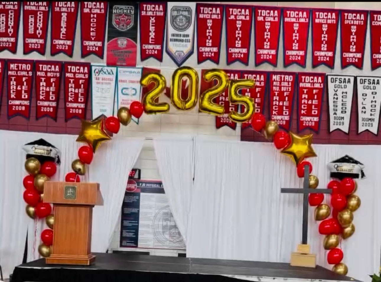 Graduation Baloons Installation